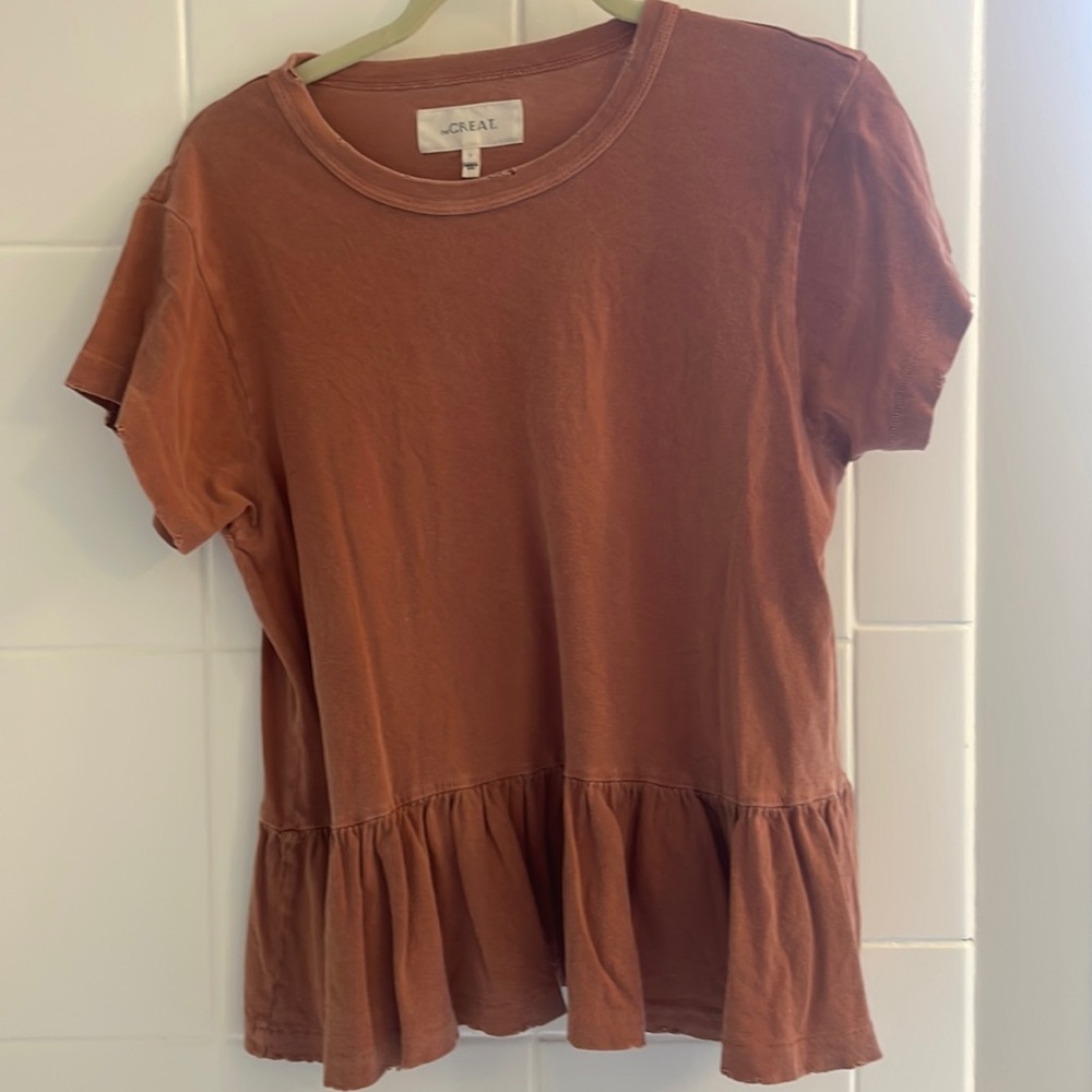 The Great Ruffle Peplum Tee Distressed Size 1